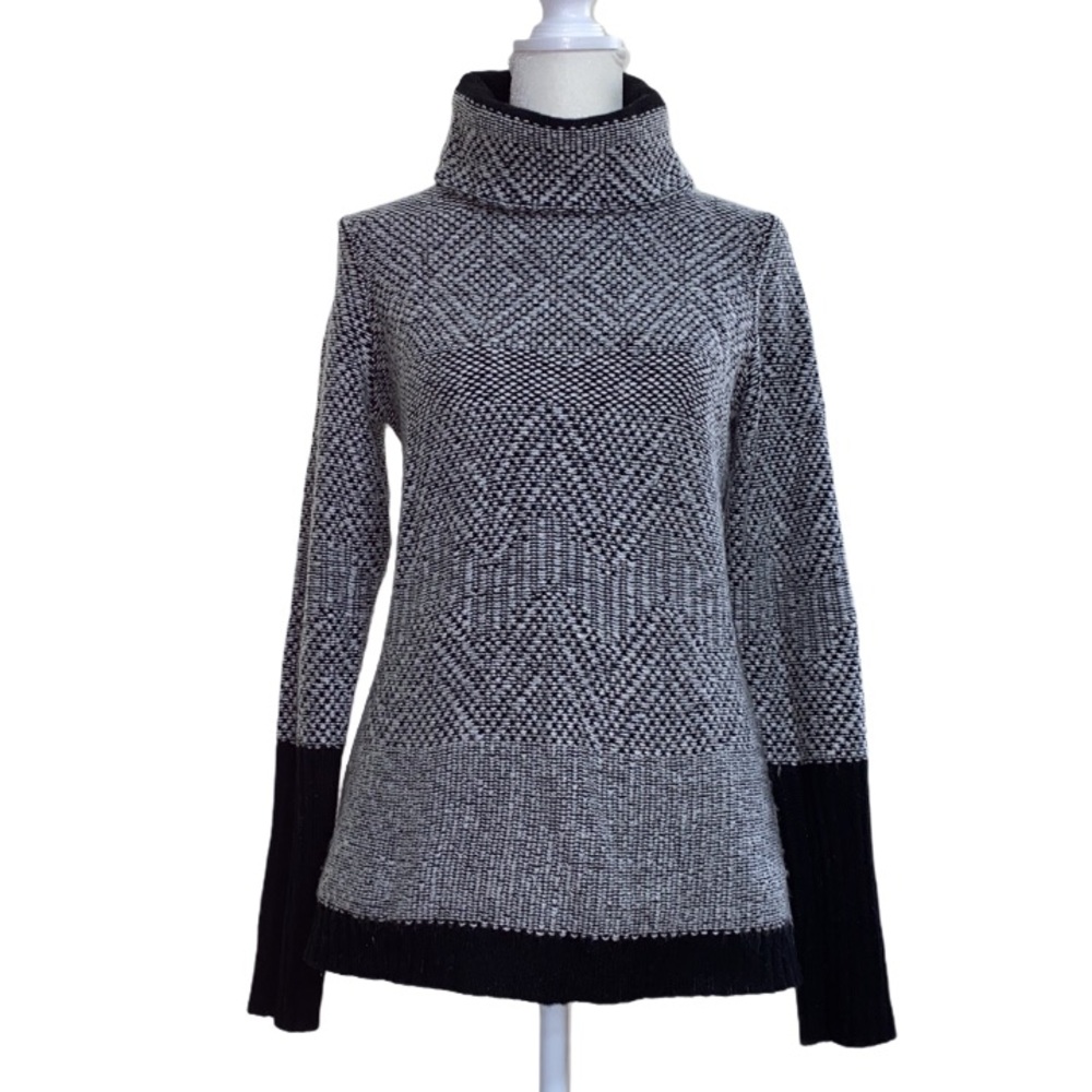 Ellen Tracy gray turtleneck sweater size S